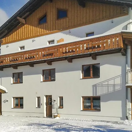 Helle Ferienwohnung In Ehrwald Apartment